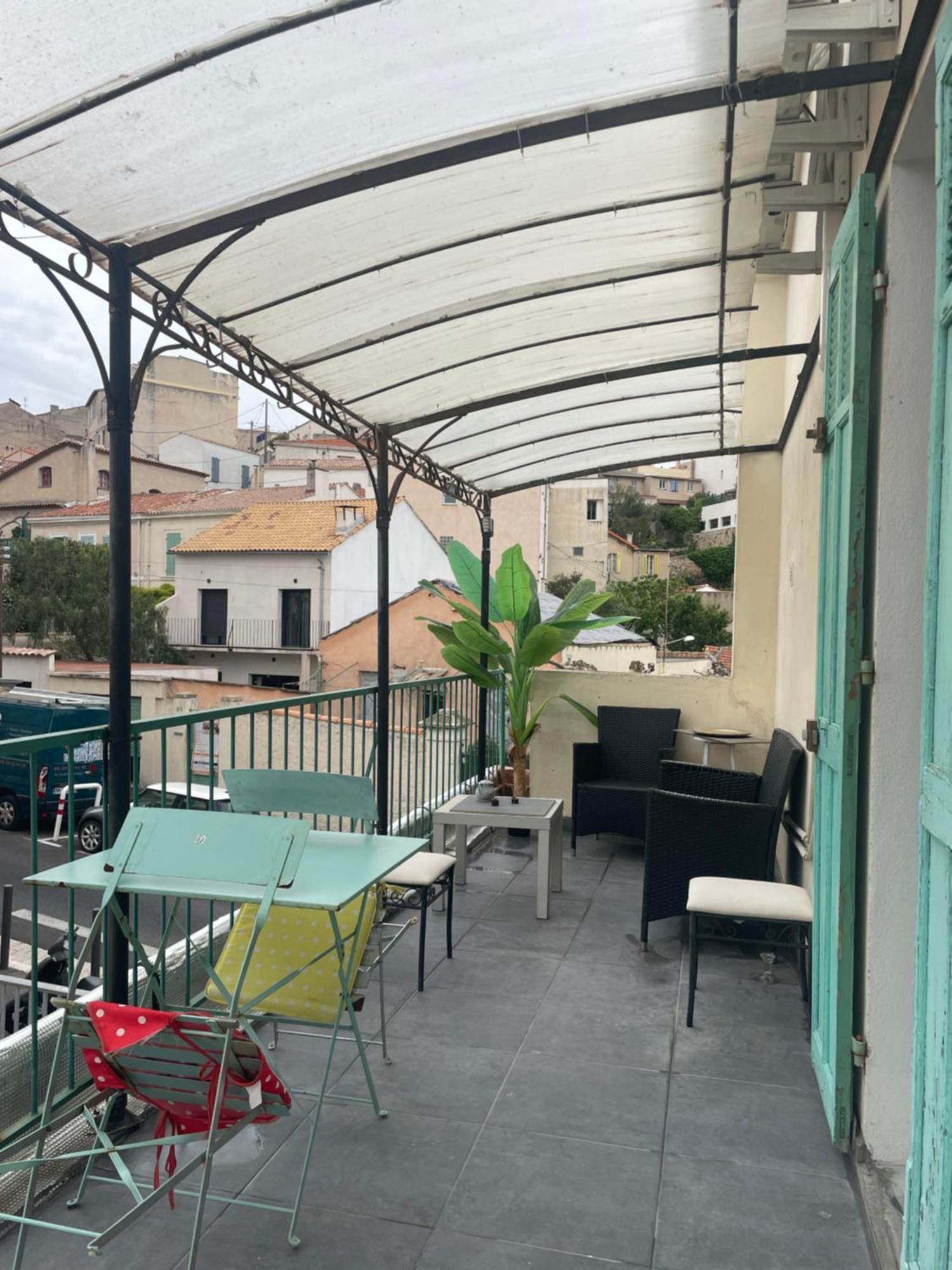 Stud Terras Ville Corniche 2 Pers Stat Gratuit Rue Modif Suivt Possib Et Accord Exclusif Марсилия Екстериор снимка