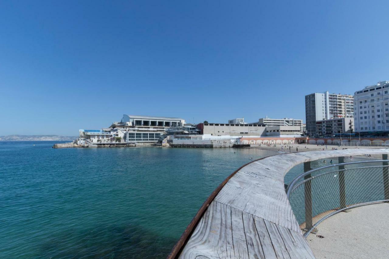 Stud Terras Ville Corniche 2 Pers Stat Gratuit Rue Modif Suivt Possib Et Accord Exclusif Марсилия Екстериор снимка