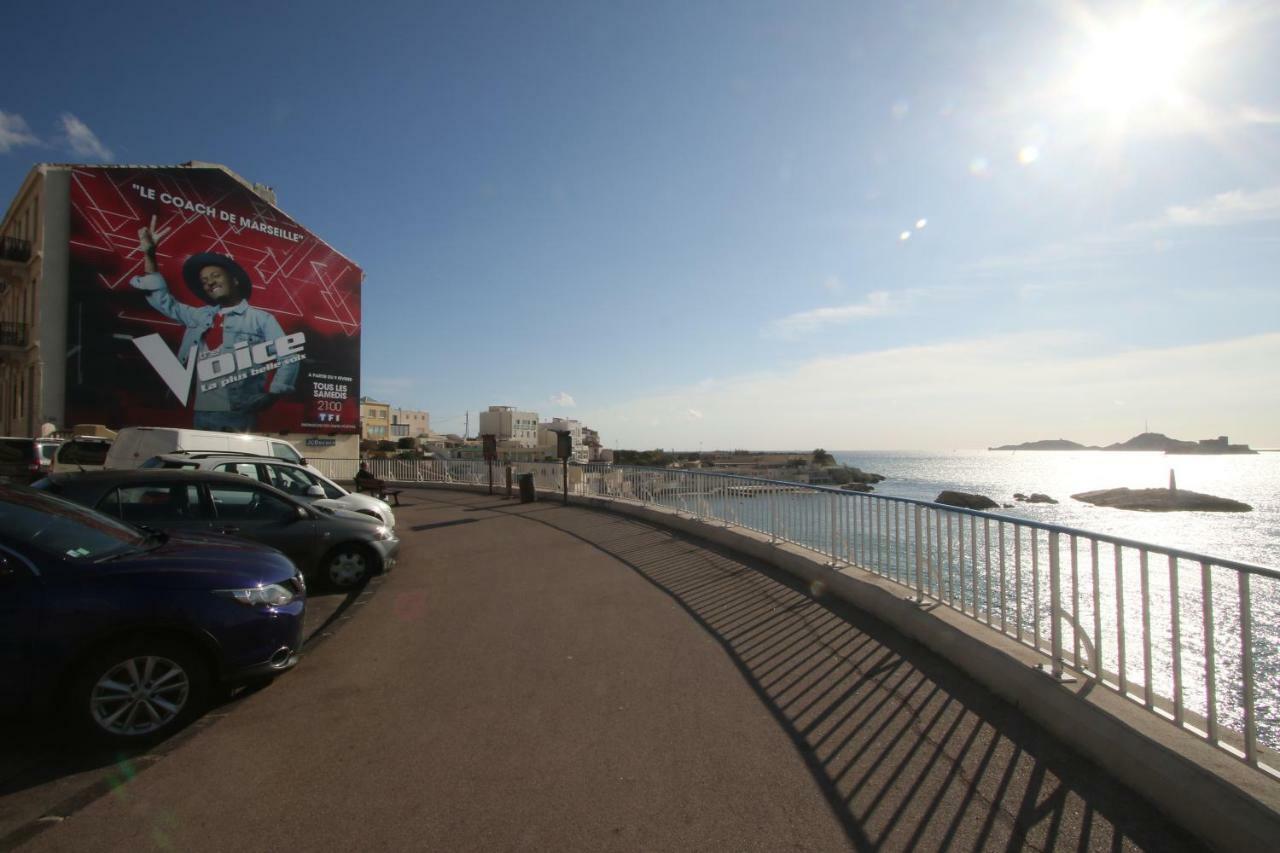 Stud Terras Ville Corniche 2 Pers Stat Gratuit Rue Modif Suivt Possib Et Accord Exclusif Марсилия Екстериор снимка